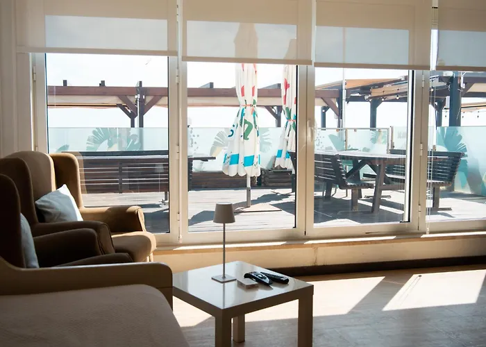 Wax Suite By The Sea